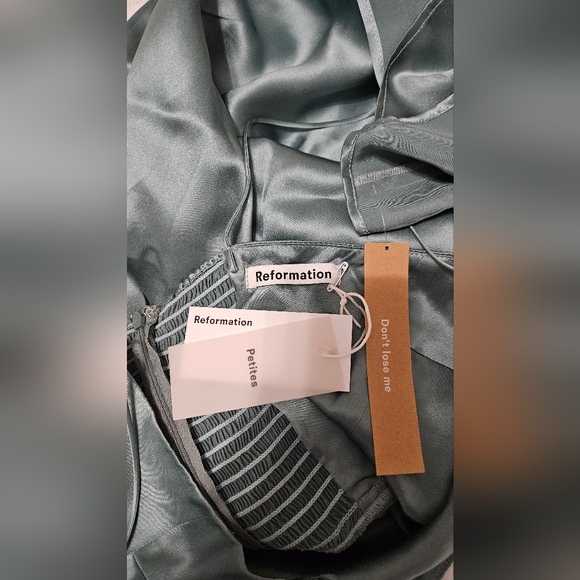 Reformation Frankie silk dress - size 4p - Picture 5 of 6